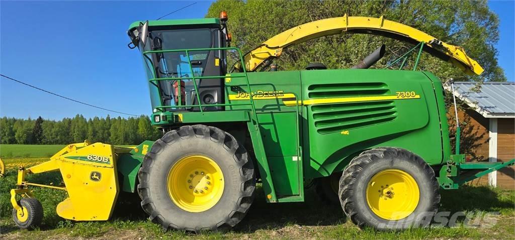 John Deere 7300 Silokombainid