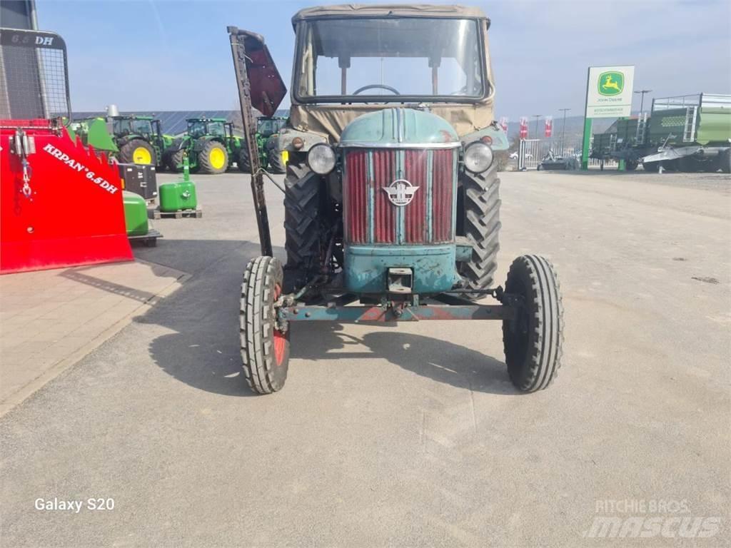 Hanomag R 324 SA Traktorid