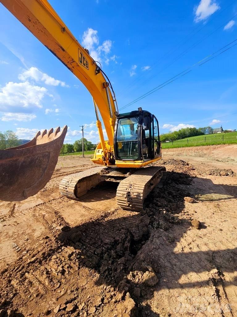 JCB JS 160 LC Roomikekskavaatorid