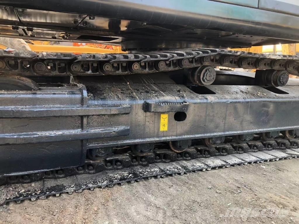 Hyundai R305 LC-9T Roomikekskavaatorid