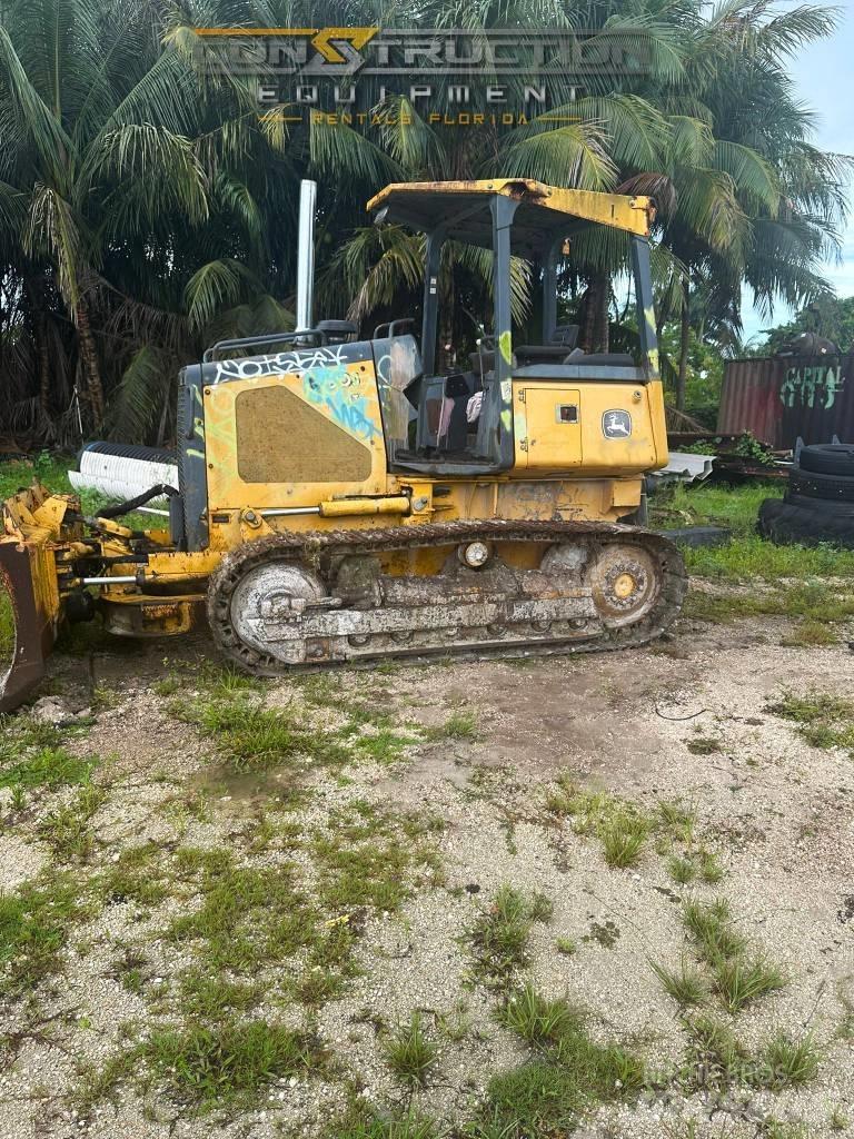 DEERE 450J LT Buldooserid