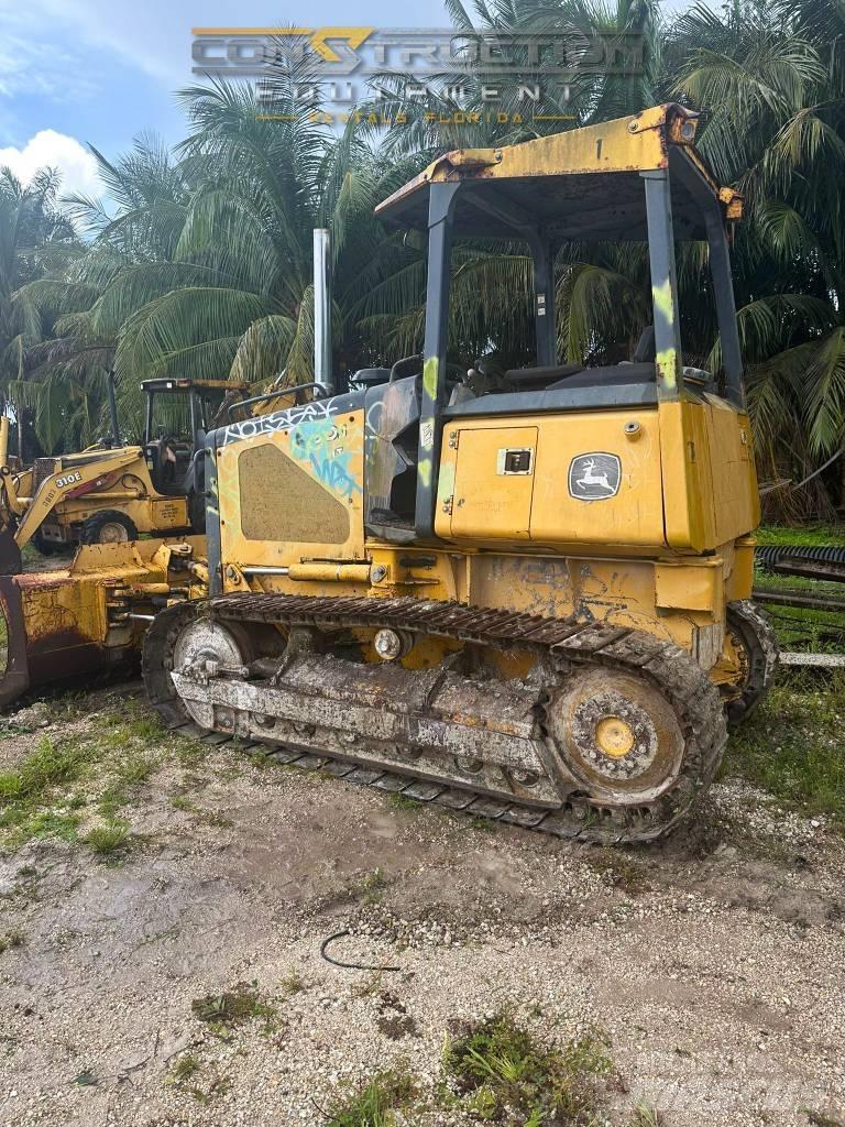 DEERE 450J LT Buldooserid