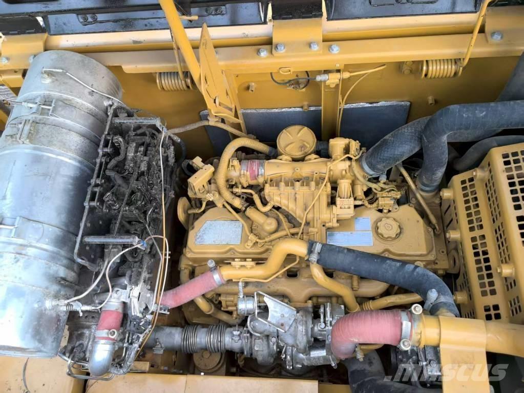 CAT 329 E Roomikekskavaatorid