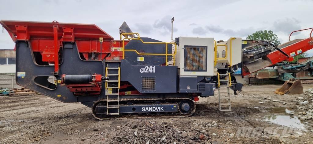 Sandvik QJ 241 Iseliikuvad purustid