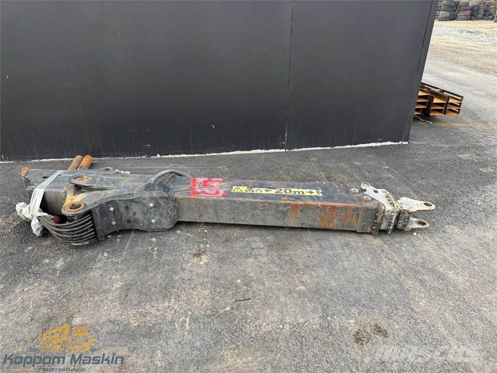 Komatsu 165F Forvarderi kraanad