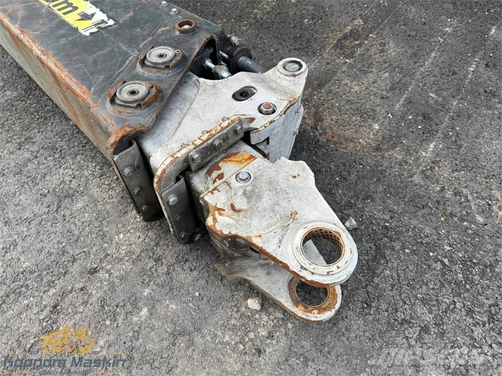 Komatsu 165F Forvarderi kraanad