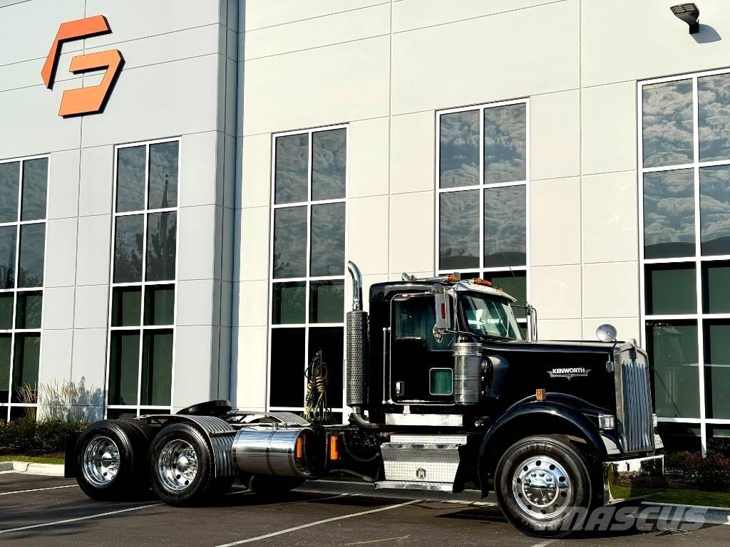 Kenworth W 900 Sadulveokid