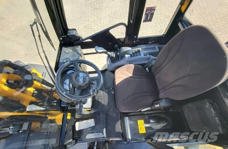JCB 403 Rataslaadurid