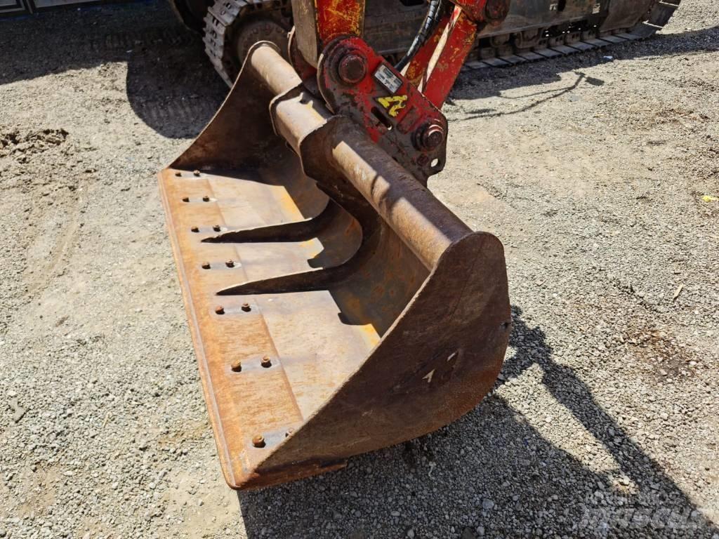 Komatsu PC 138-8 Roomikekskavaatorid