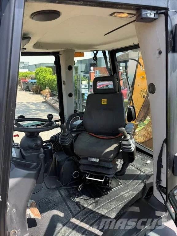 JCB 5CX (4CX 3CX) Ekskavaatorlaadurid