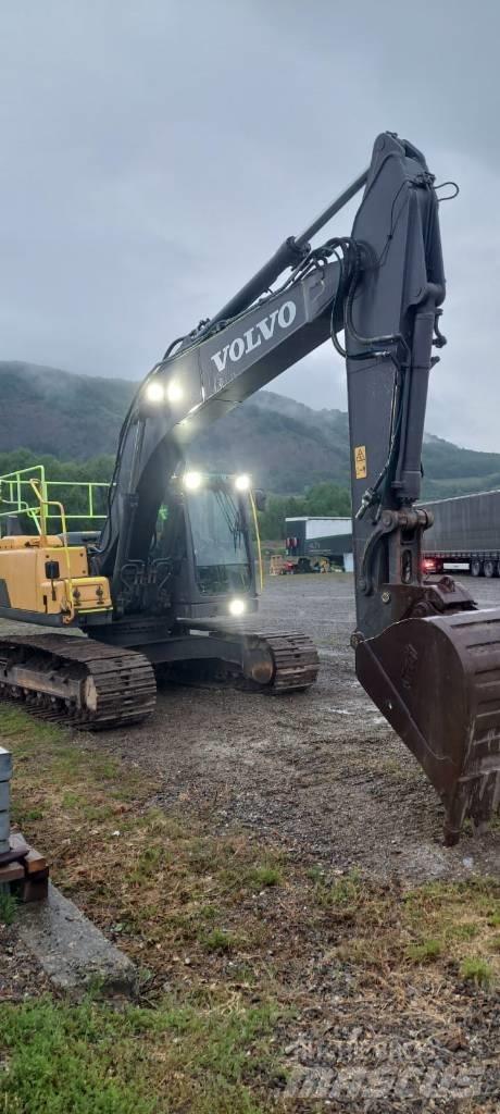 Volvo EC 220 DL Roomikekskavaatorid