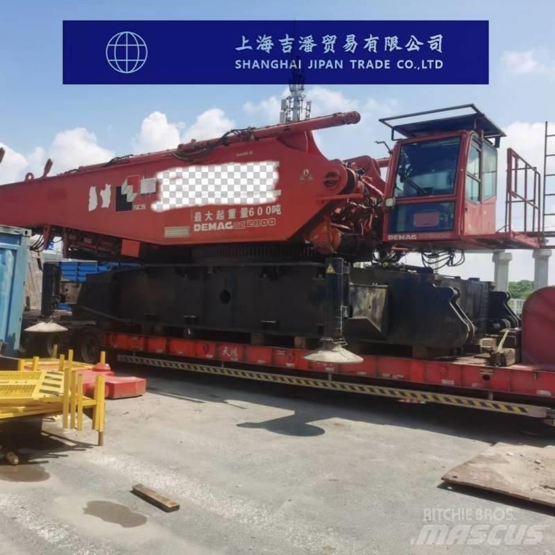 Demag CC 2800 Roomikkraanad