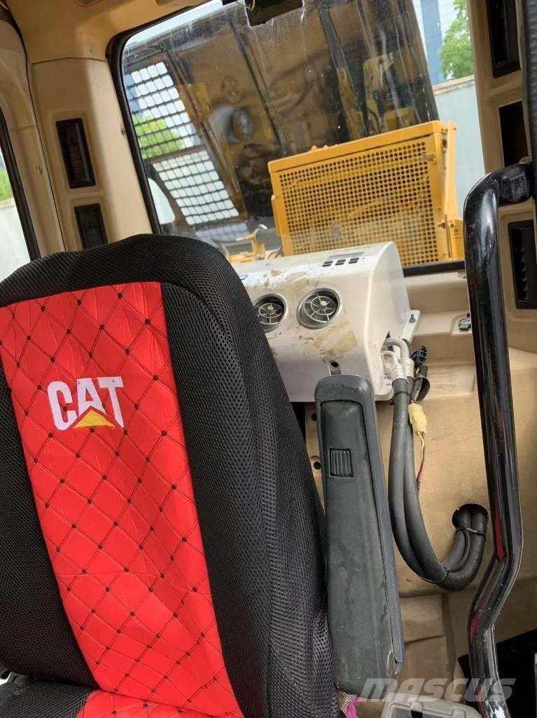 CAT 325 B L Roomikekskavaatorid