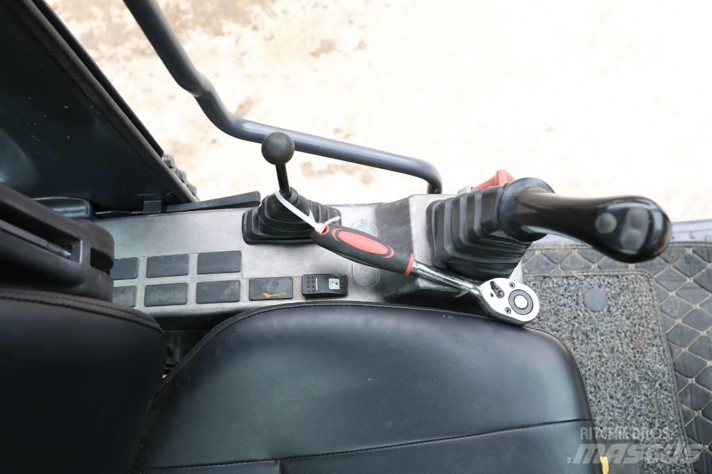 Doosan DX 75-9 C Miniekskavaatorid < 7 t