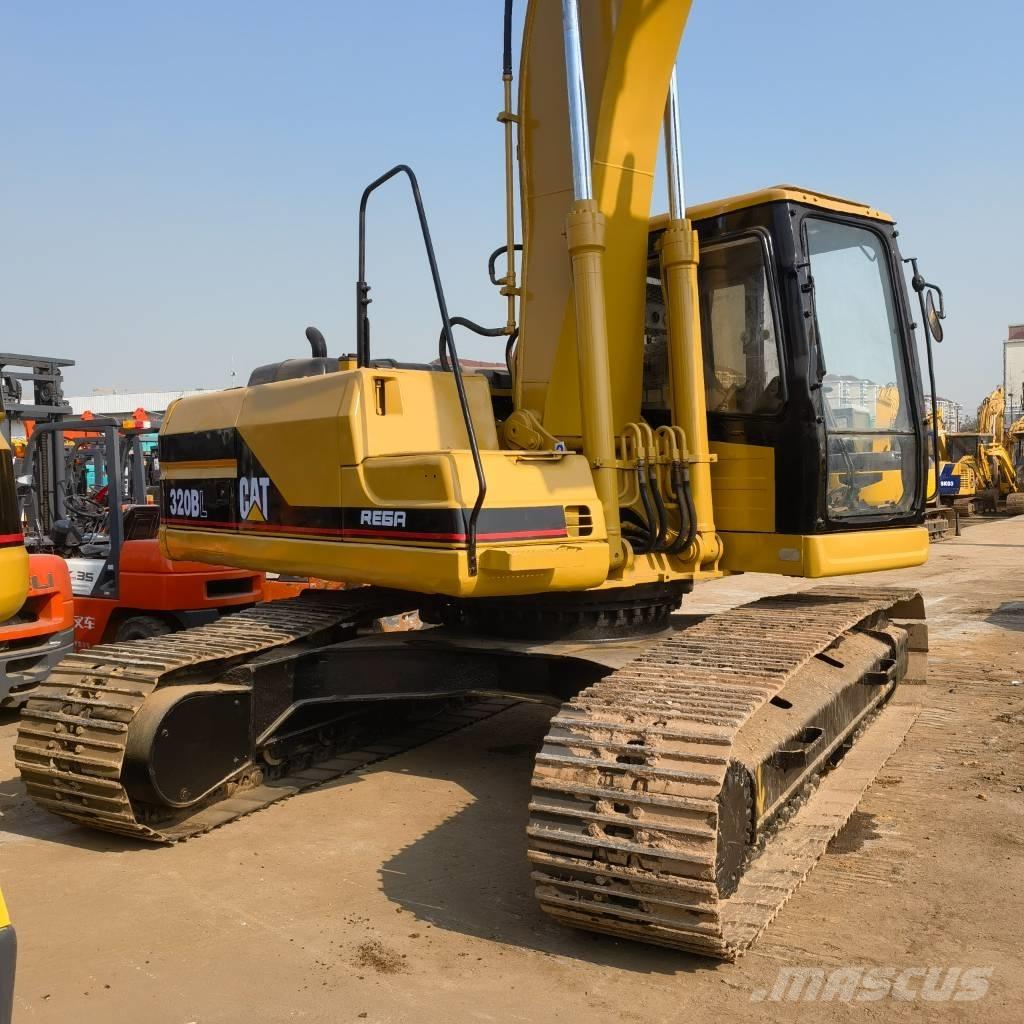 CAT 320 B L Roomikekskavaatorid
