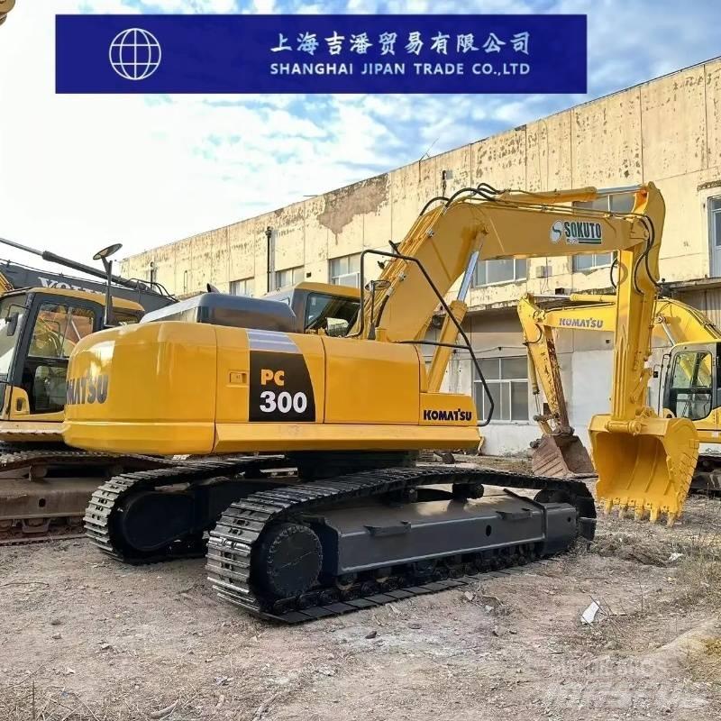 Komatsu PC 300 Roomikekskavaatorid
