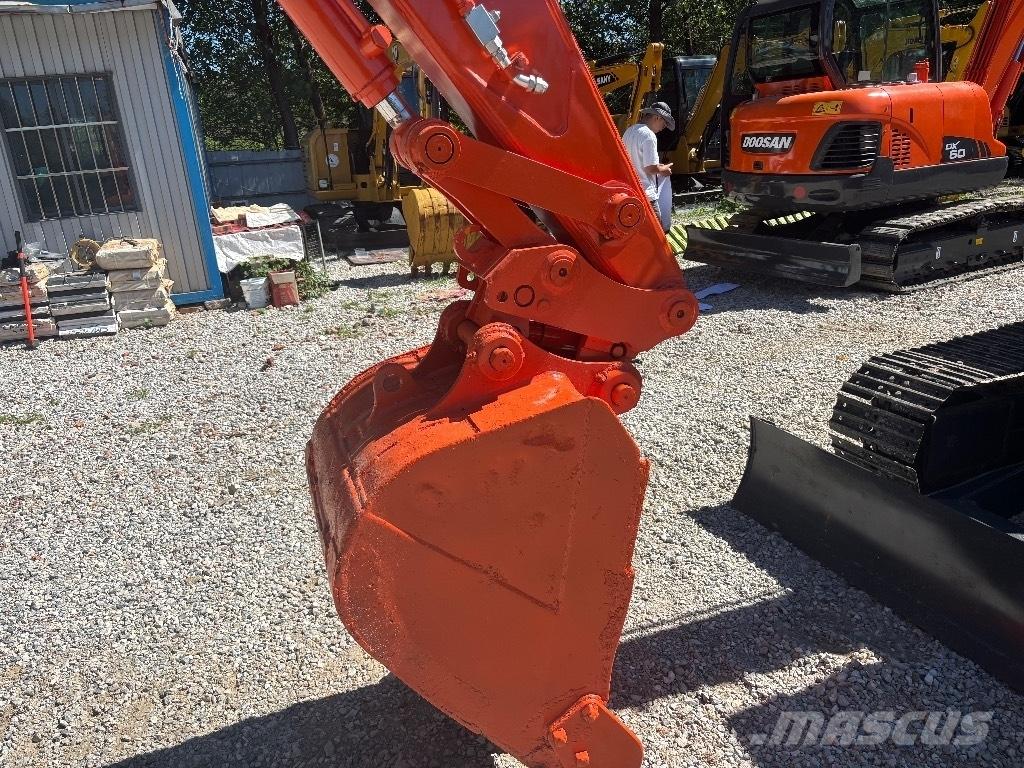 Hitachi ZX 70 Miniekskavaatorid < 7 t