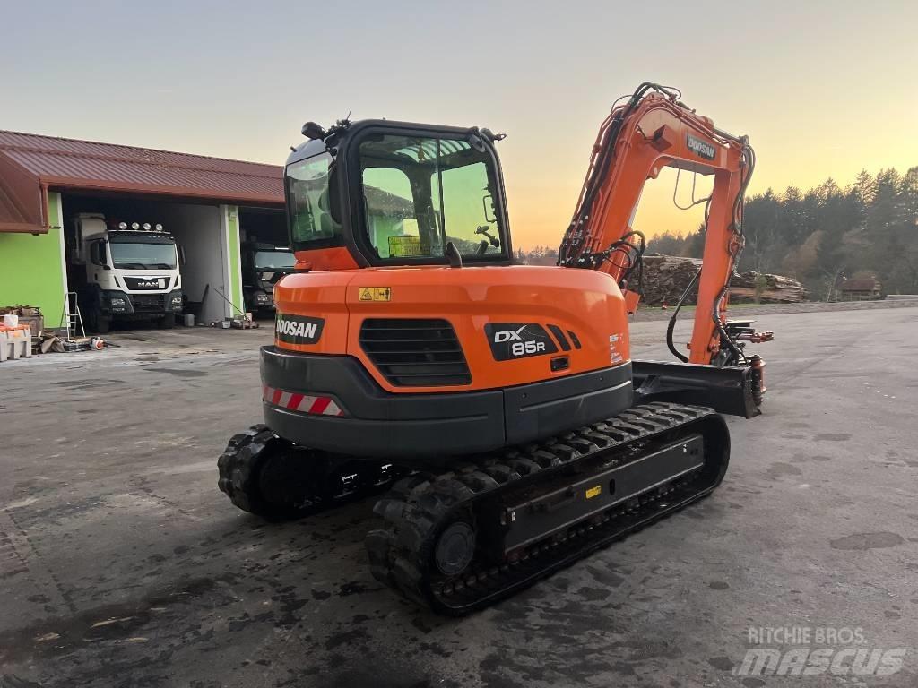 Doosan DX85R-3 Väikeekskavaatorid 7t-12t