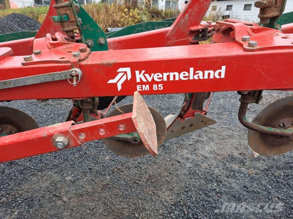 Kverneland EM 85 Pöördadrad