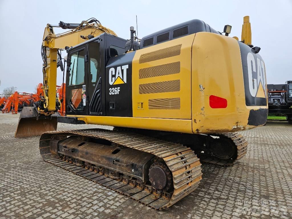 CAT 326 F L Roomikekskavaatorid