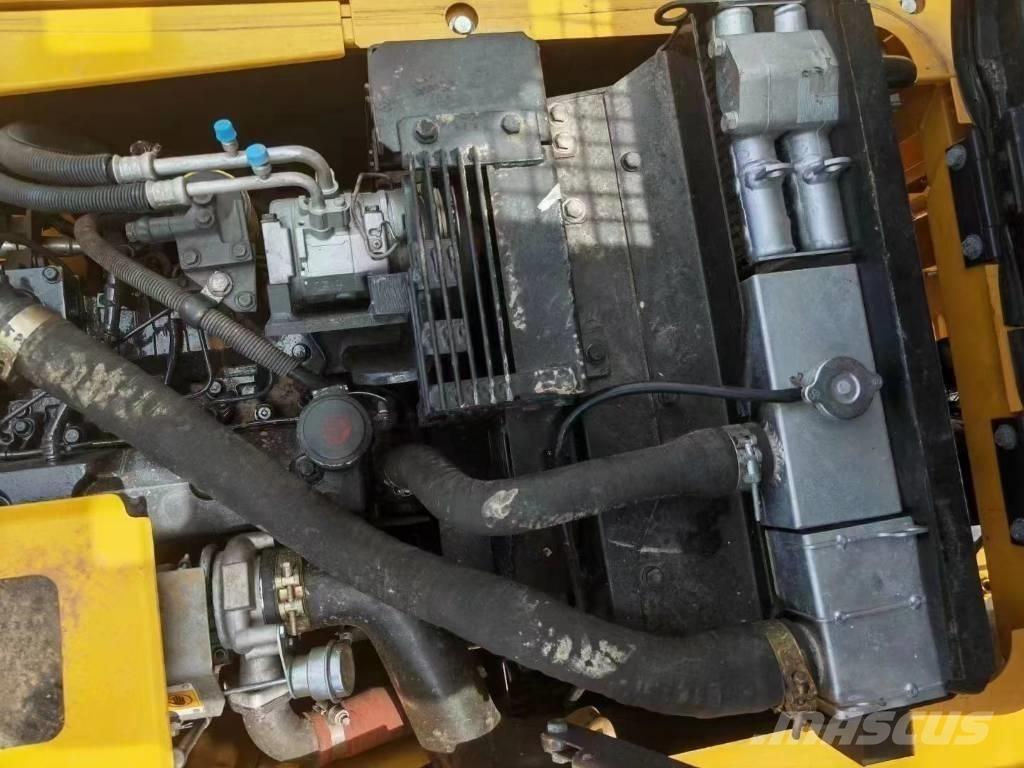 Komatsu PC 130 LC-7 Roomikekskavaatorid