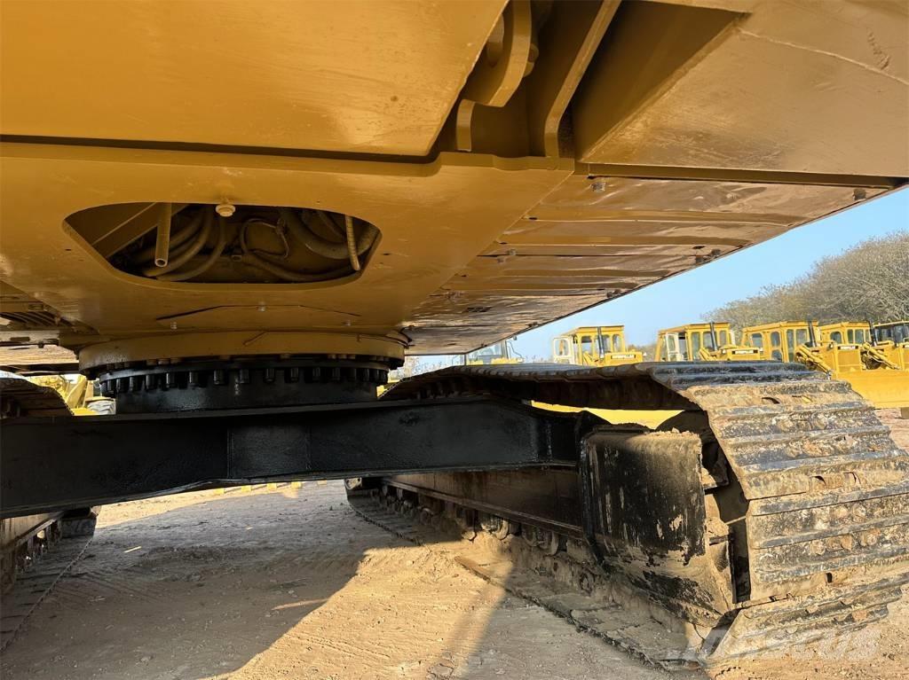 CAT 325 C Roomikekskavaatorid