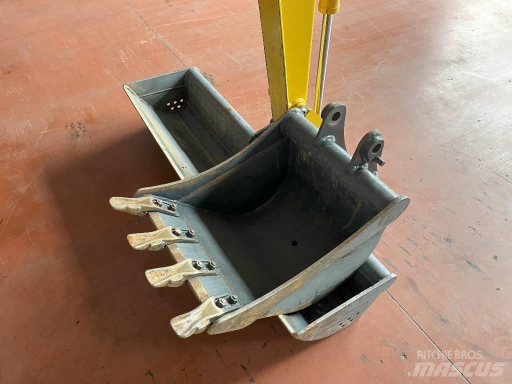 Komatsu PC 24 MR 5 Miniekskavaatorid < 7 t