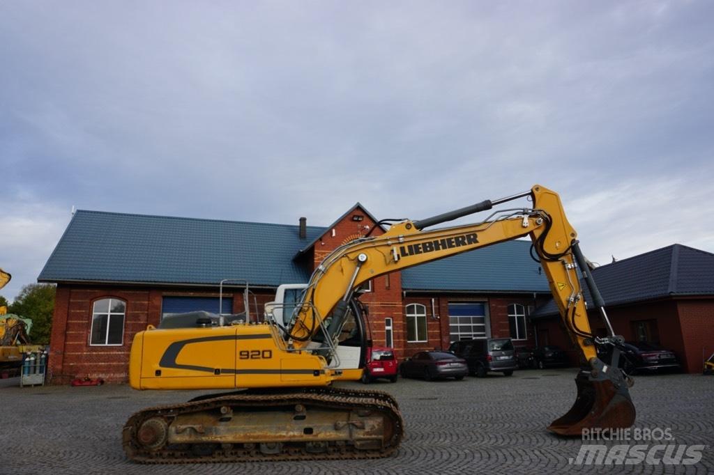 Liebherr R 920 LC Roomikekskavaatorid
