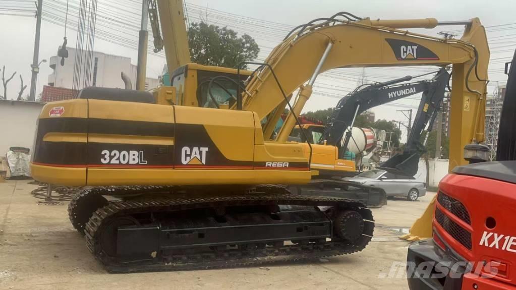 CAT 320 B L Roomikekskavaatorid
