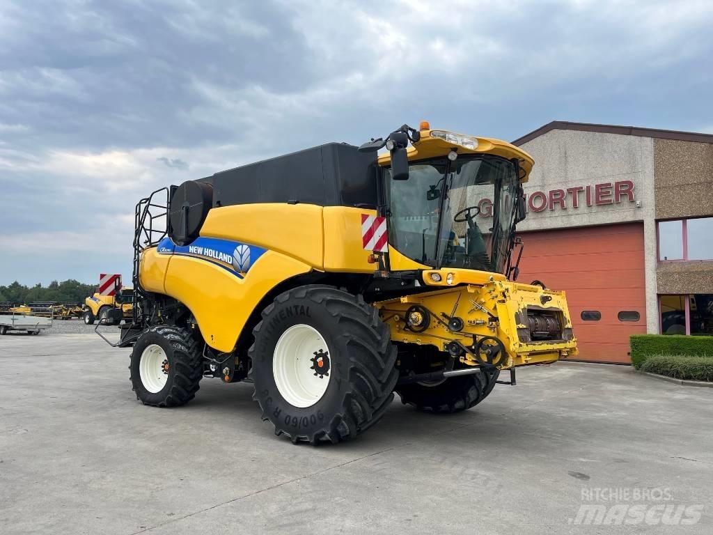 New Holland CR 9090 Teraviljakombainid