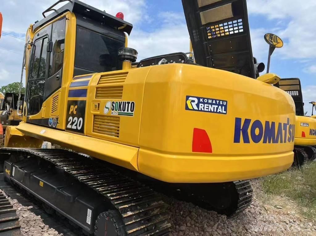Komatsu pc220 Roomikekskavaatorid