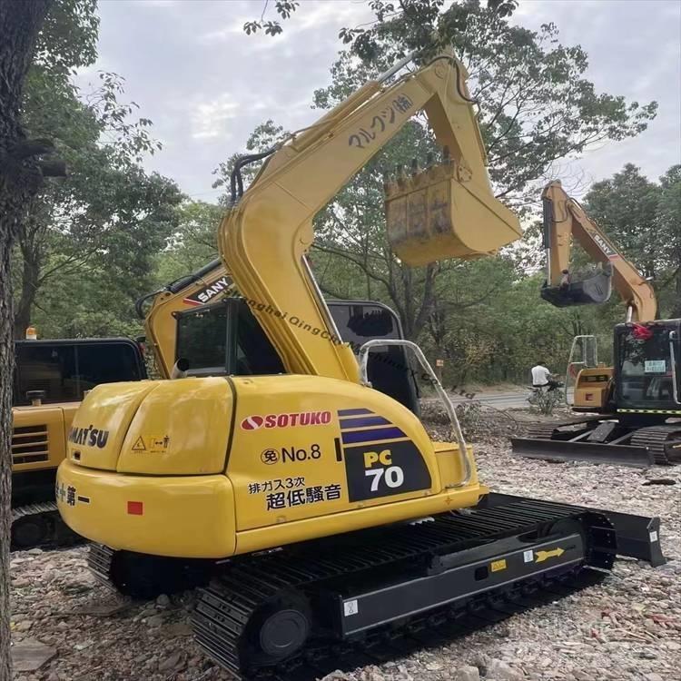 Komatsu 70-8 Roomikekskavaatorid