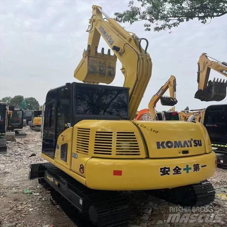 Komatsu 70-8 Roomikekskavaatorid