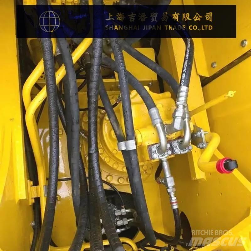 Komatsu PC 220 Roomikekskavaatorid