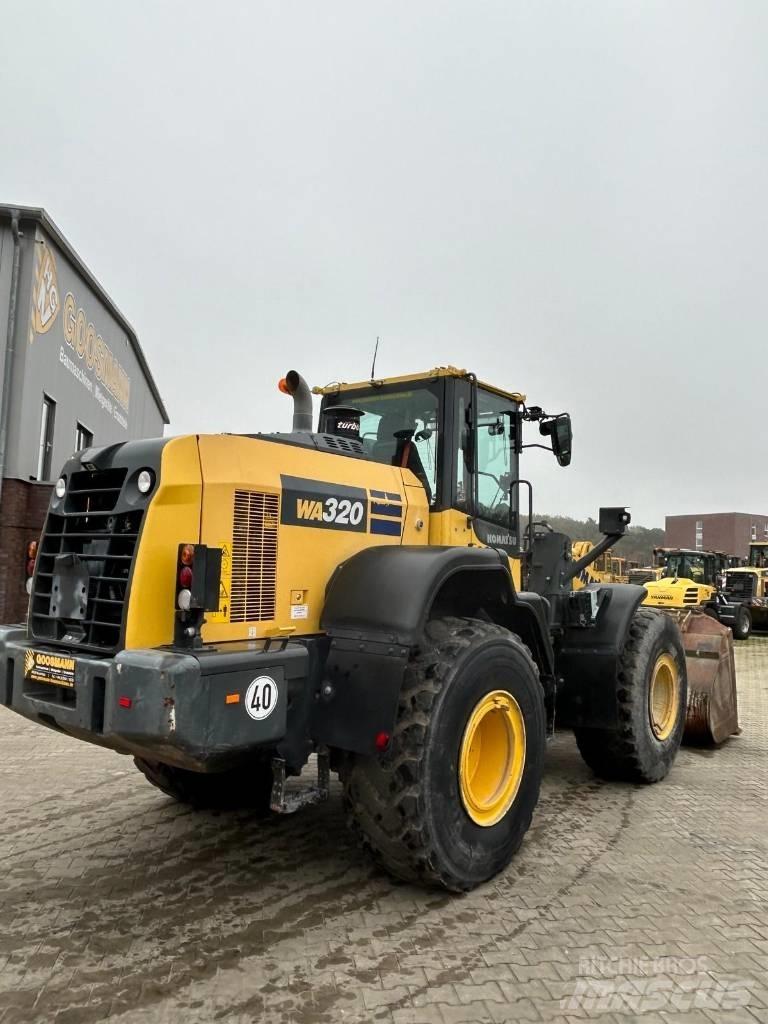 Komatsu WA 320 Rataslaadurid