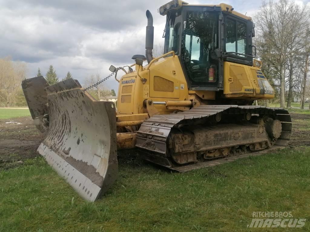Komatsu 51PX Buldooserid
