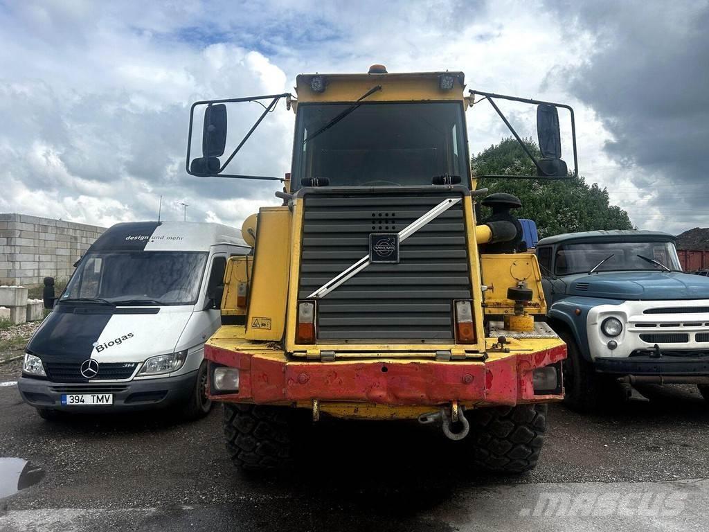 Volvo A25C Liigendraamiga pinnaseveokid