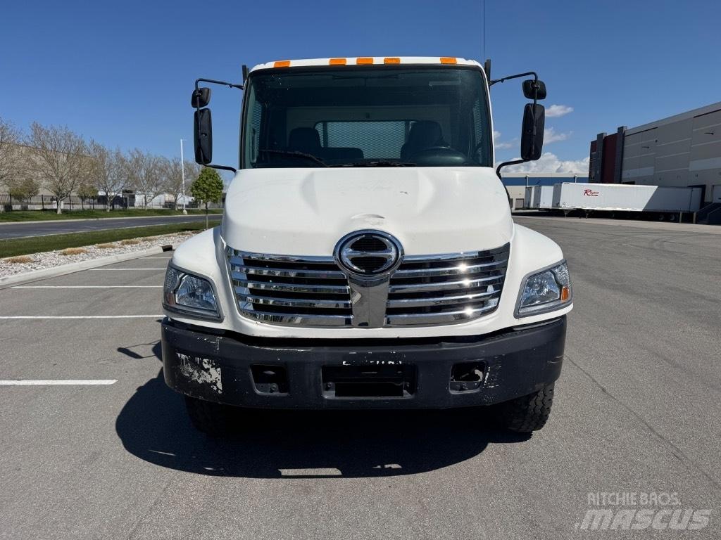 Hino 268 Madelautod