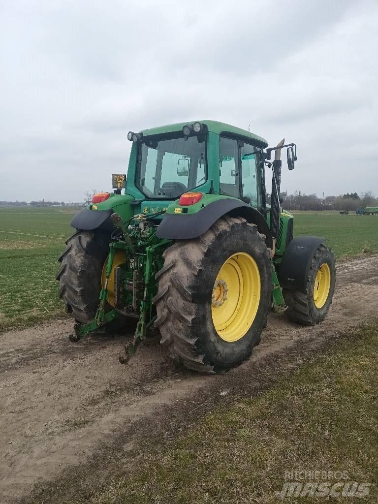 John Deere 6820 AQ Traktorid