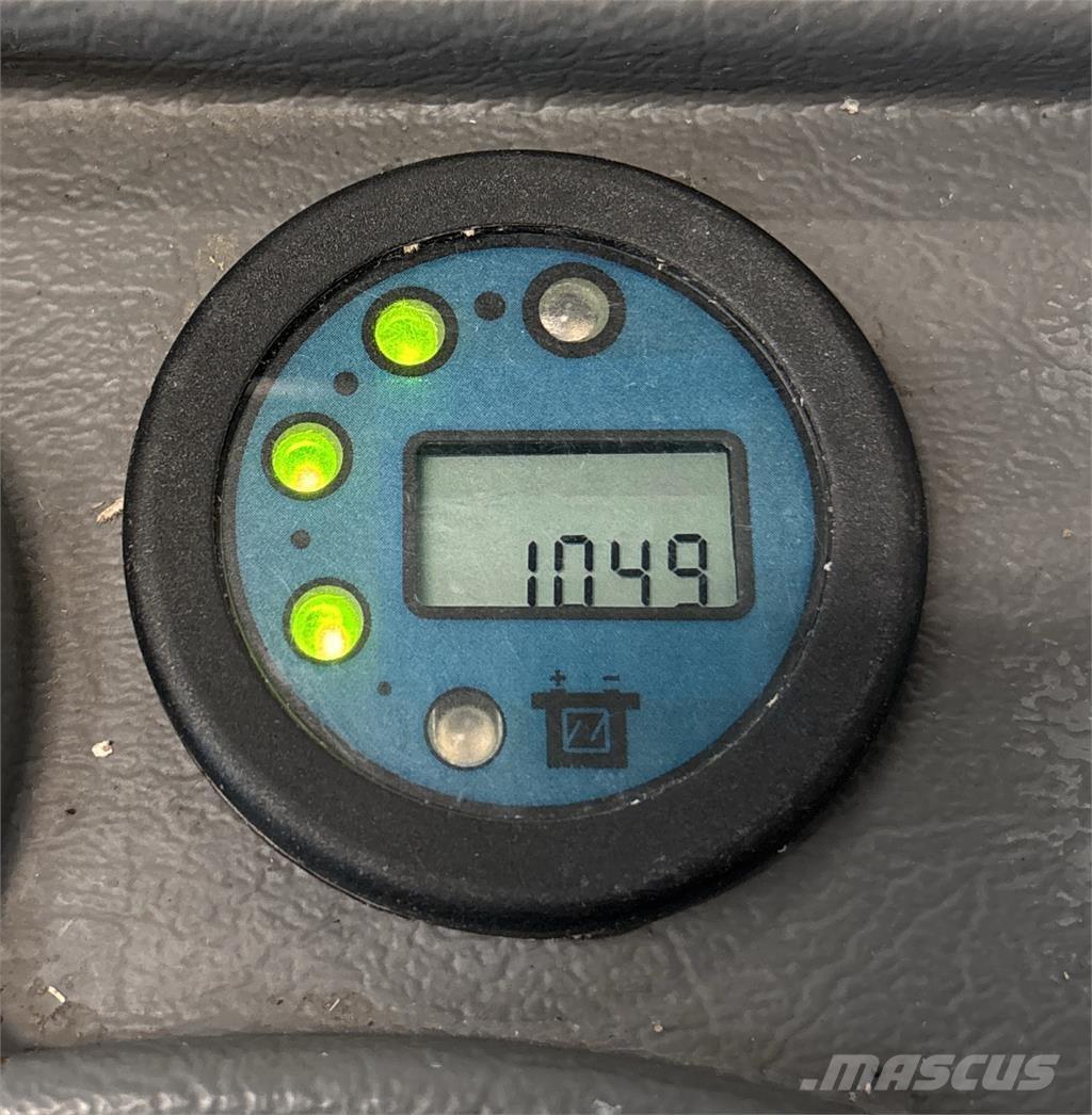 Atlet A160 Platvormiga virnastajad