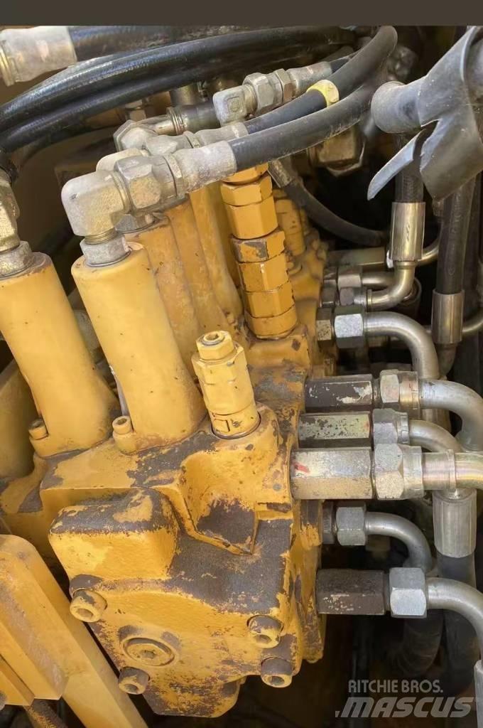 CAT 308 C Väikeekskavaatorid 7t-12t