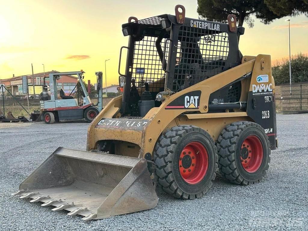 CAT 226BHF Väikelaadurid