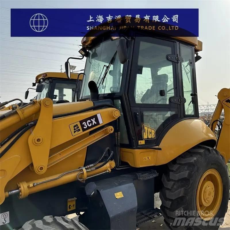JCB 3 CX Rataslaadurid