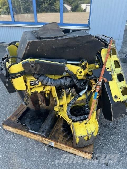 John Deere H414 Harvesterid
