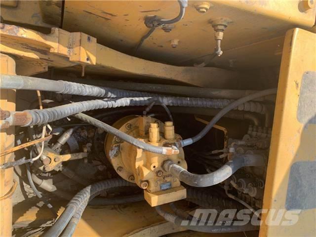 Hyundai R215-7 Roomikekskavaatorid