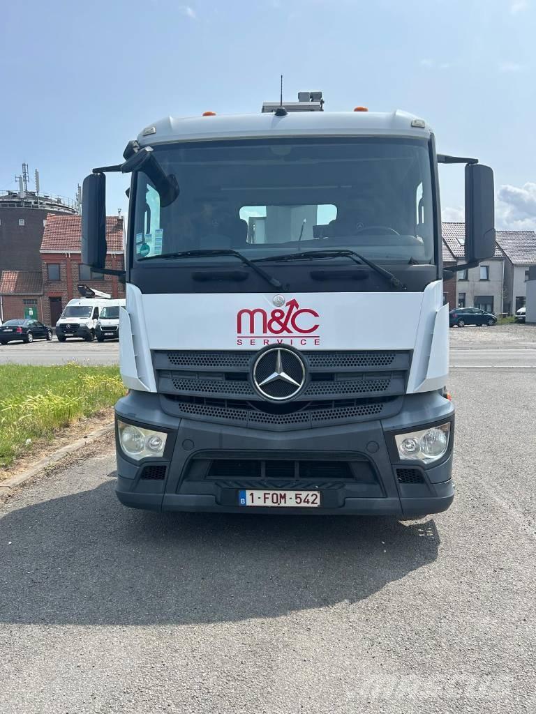 Mercedes-Benz Antos Auto korvtõstukid