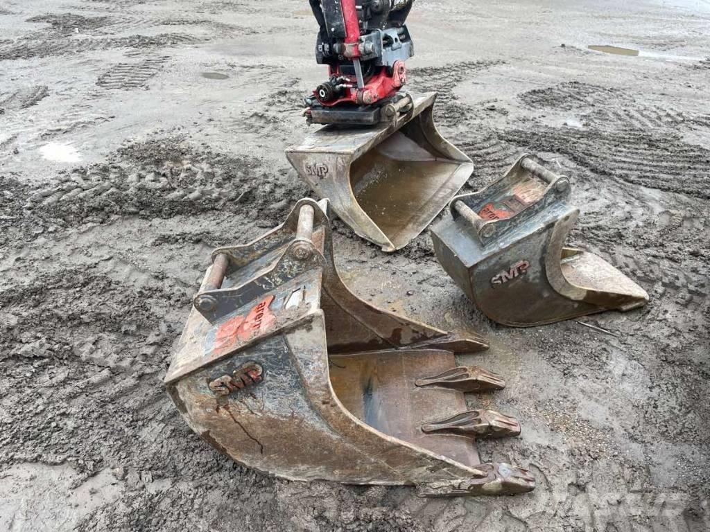 Takeuchi TB 240 Miniekskavaatorid < 7 t