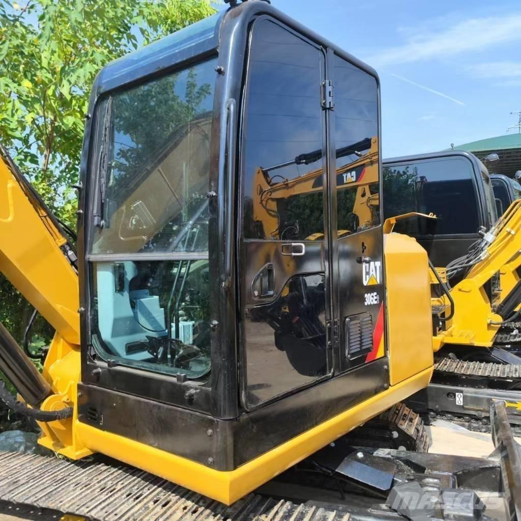 CAT 306 Roomikekskavaatorid