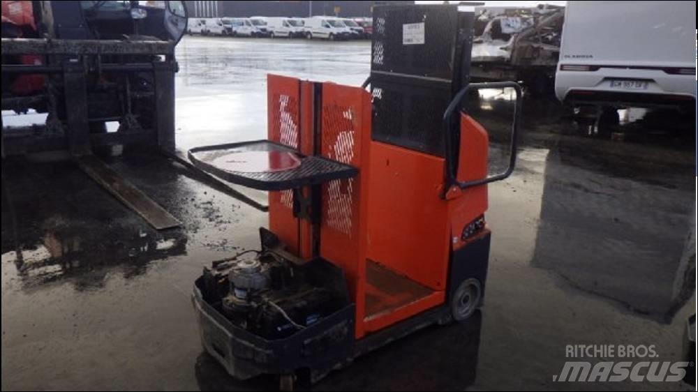 JLG DSP-M Platvormiga virnastajad