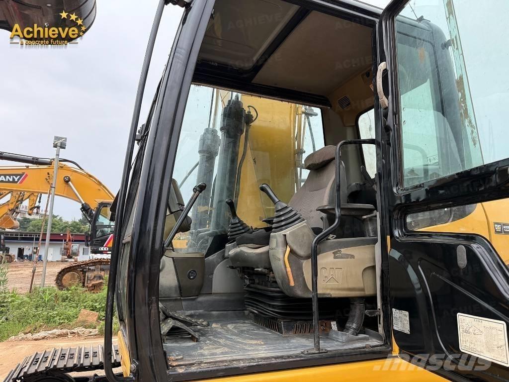 CAT 320 D Roomikekskavaatorid